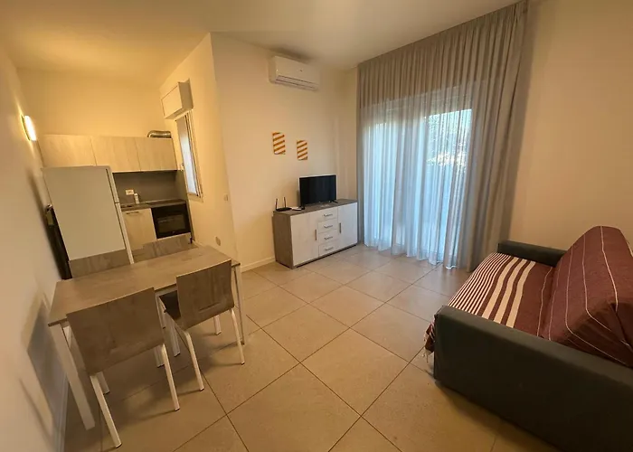 Apartmanhotel Antares - Agenzia Cocal 3*