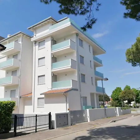 Antares - Agenzia Cocal 3* קאורלה