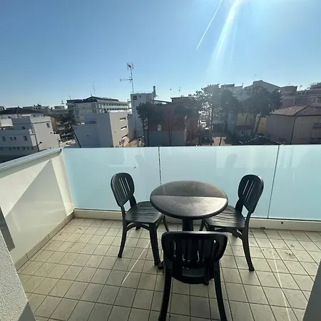 מלון דירות Antares - Agenzia Cocal 3*